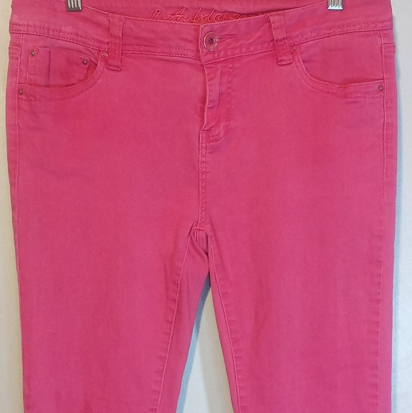 Pink Jeans - Picture 2 of 8